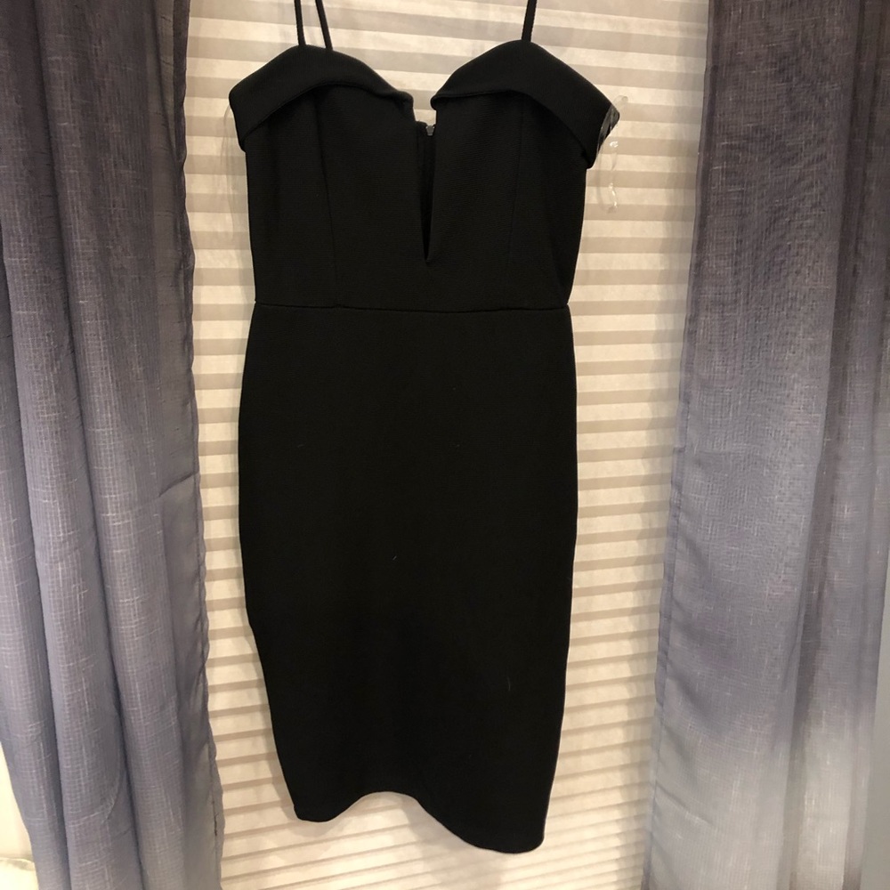 Black strapy dress